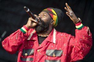 capleton capleton 300x200 Mp3: CAPLETON – SHE HOTTA – ZIG RIDDIM