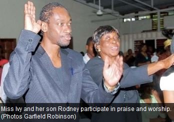 bounty News Briefs:Bounty Killer follows mom to church, seeks blessing