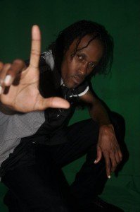 294367 10150392188876944 216647926943 9989298 1583558213 n 199x300 Lyndo calls out G Star, addresses Gully Alliance tension