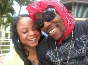 Shorty and Kartel 300x224 Vybz Kartels baby mother reportedly pregnant