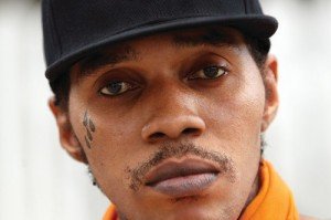 6508805709 275329e5c0 300x199 Kartel